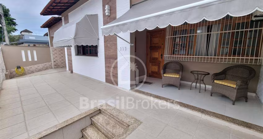 Casa à venda com 151,00m² e 3 quartos em Jardim Guanabara, Rio de Janeiro - RJ