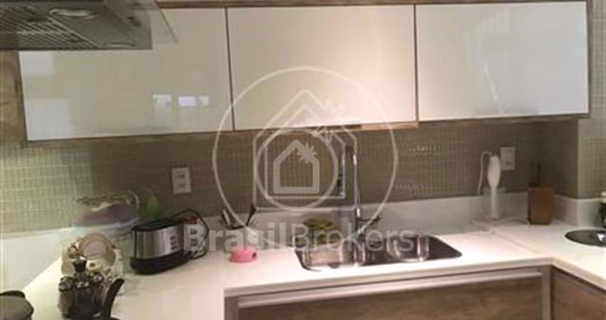 Apartamento à venda com 140,00m² e 3 quartos em Jardim Guanabara, Rio de Janeiro - rj
