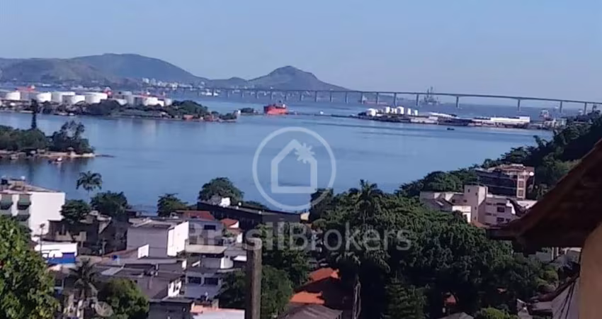 Casa à venda com 496,00m² e 4 quartos em Freguesia (Ilha do Governador), Rio de Janeiro - rj