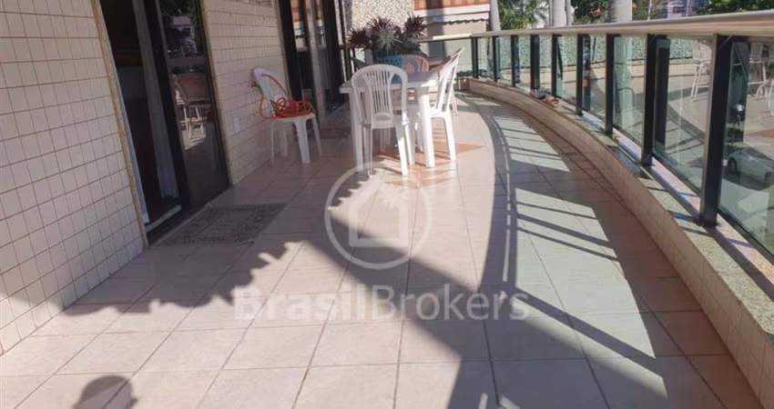 Apartamento à venda com 200,00m² e 4 quartos em Jardim Guanabara, Rio de Janeiro - rj
