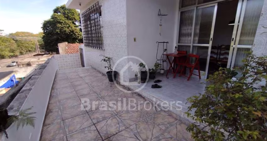 Casa à venda com 241,00m² e 3 quartos em Ribeira, Rio de Janeiro - rj