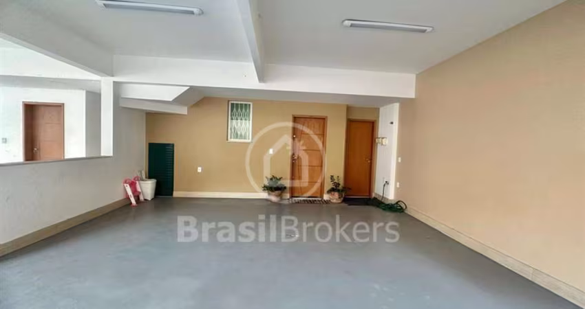 Casa de Condomínio à venda com 157,00m² e 3 quartos em Jardim Guanabara, Rio de Janeiro - RJ