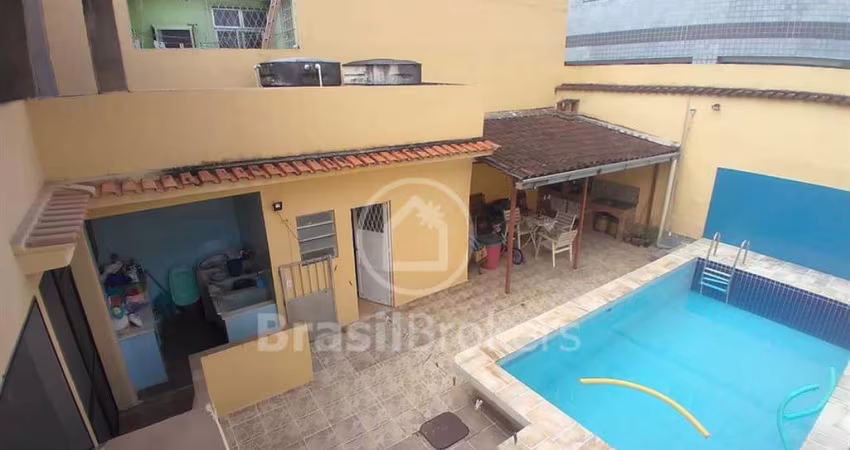 Casa à venda com 388,00m² e 4 quartos em Freguesia (Ilha do Governador), Rio de Janeiro - rj