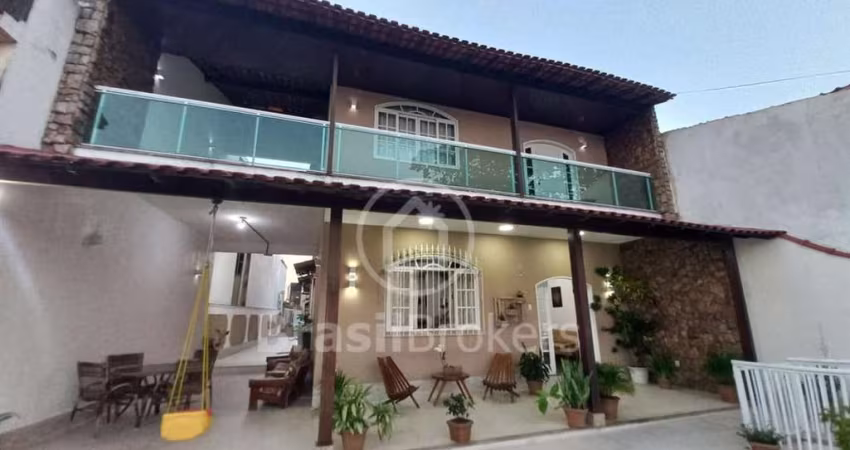 Casa à venda com 365,00m² e 4 quartos em Jardim Carioca, Rio de Janeiro - RJ