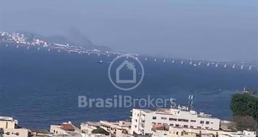 Apartamento à venda com 239,00m² e 5 quartos em Jardim Guanabara, Rio de Janeiro - rj