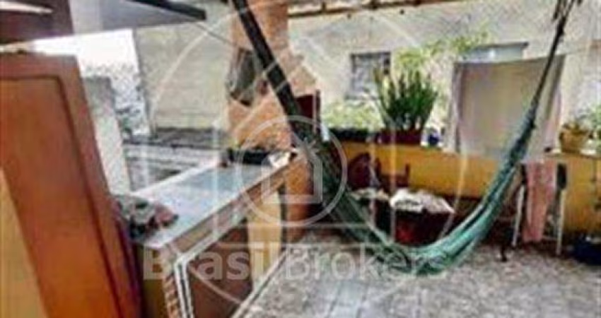 Apartamento à venda com 110,00m² e 3 quartos em Jardim Guanabara, Rio de Janeiro - rj