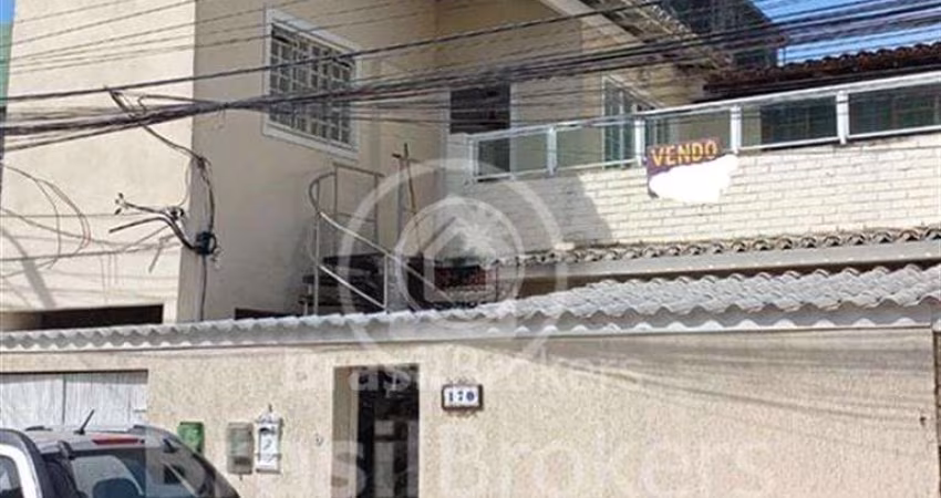 Casa Bi-familiar na Portuguesa