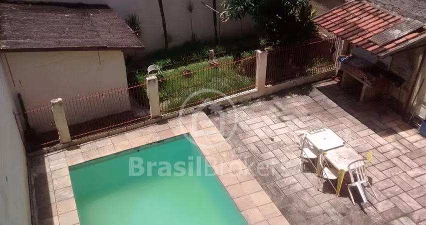 Casa à venda com 297,00m² e 3 quartos em Jardim Carioca, Rio de Janeiro - rj