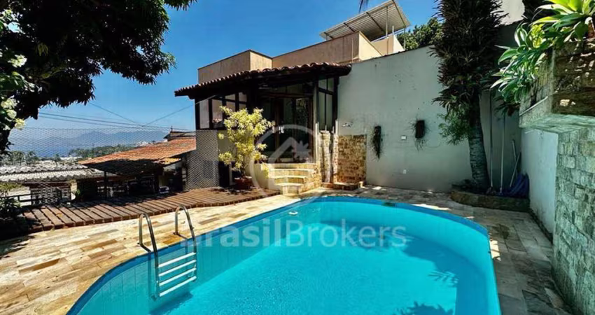 Casa à venda com 260,00m² e 4 quartos em Jardim Guanabara, Rio de Janeiro - rj