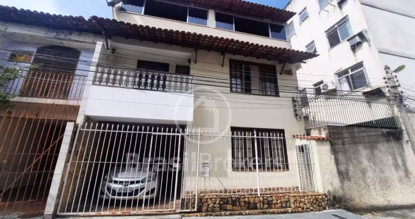 Casa à venda com 180,00m² e 3 quartos em Ribeira, Rio de Janeiro - rj