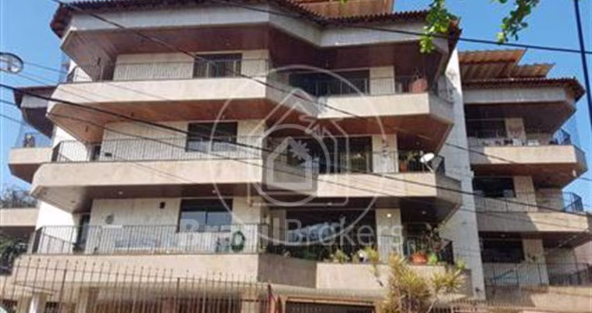 Apartamento à venda com 240,00m² e 4 quartos em Ribeira, Rio de Janeiro - rj