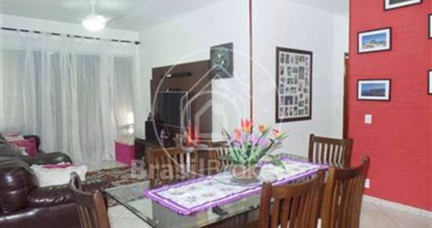 CONDOMINIO DO EDIFICIO MORADA DA ILHA - Apartamento 3 quartos, sendo 1 suíte