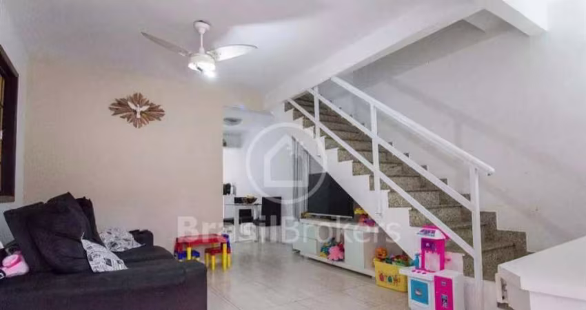 Casa 4 quartos, sendo 1 suíte