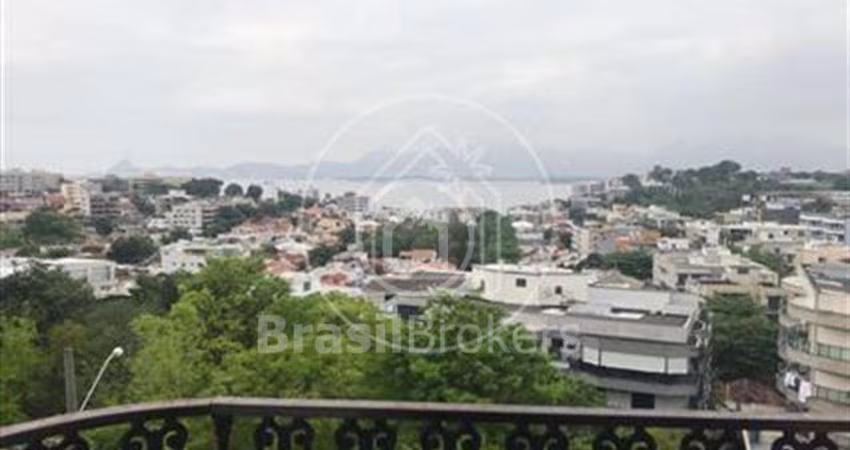 Apartamento 4 quartos, sendo 3 suítes