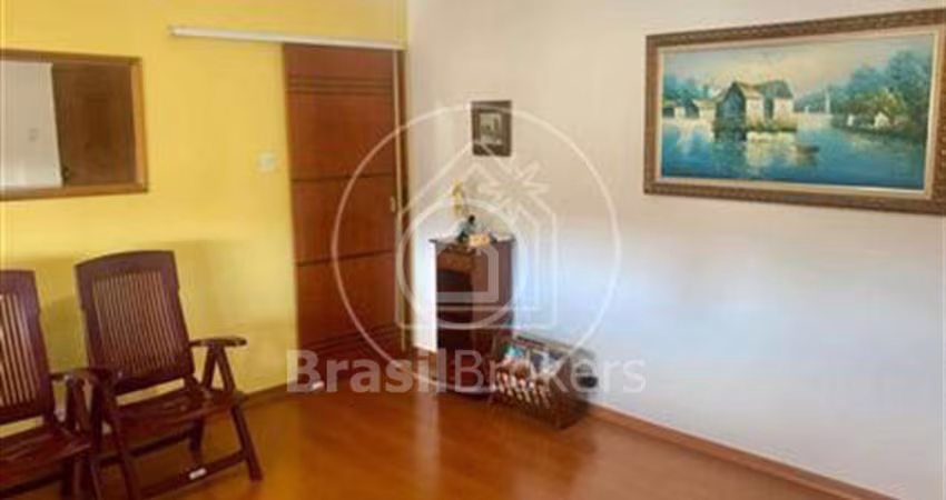 Apartamento 2 quartos, sendo 1 suíte