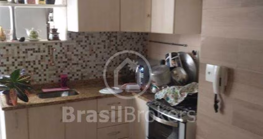 CONDOMINIO DO EDIFICIO SOLAR REMOPE XIV - Apartamento 2 quartos, sendo 1 suíte