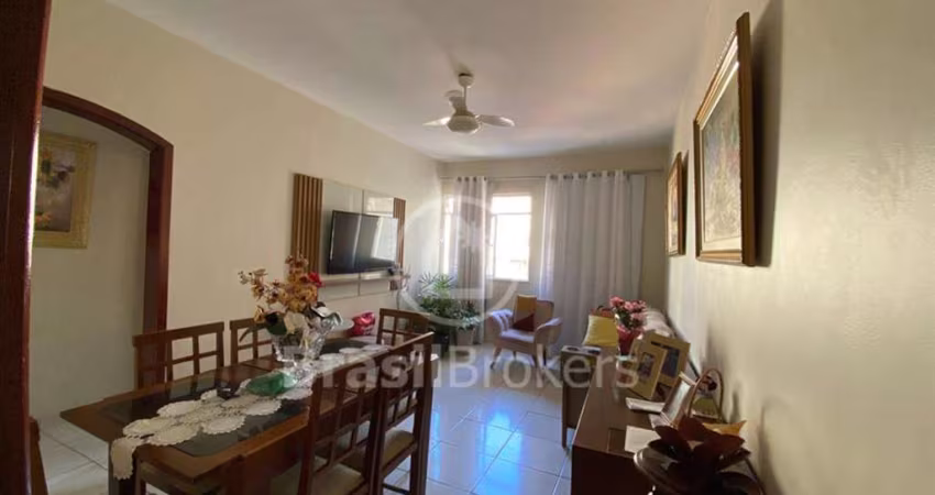 ÓTIMO APARTAMENTO DOIS QUARTOS COM DEPENDÊNCIA COMPLETA DE EMPREGADA.