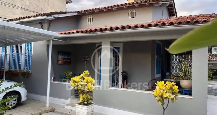 Casa com 4 quartos à venda na Rua Ângelo Pimentel, Bancários, Rio de Janeiro