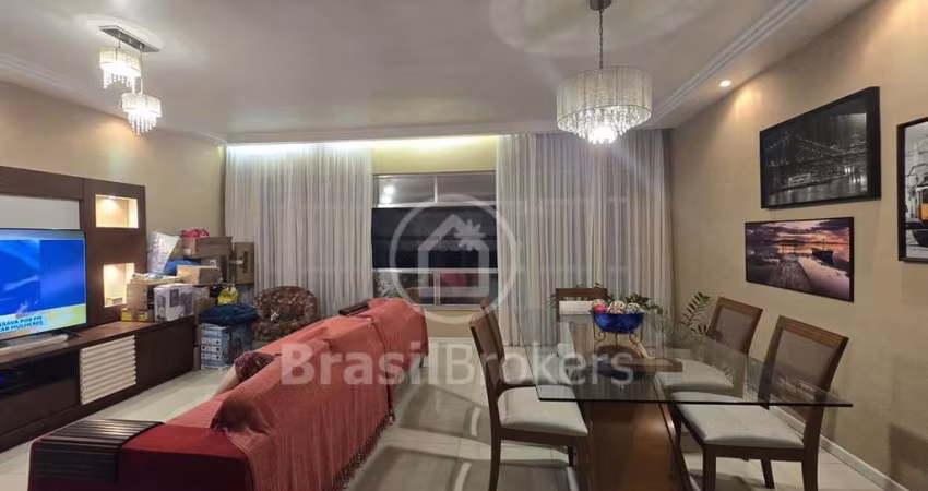 Maravilhoso apartamento 3 quartos com elevador parte baixa Jardim Guanabara