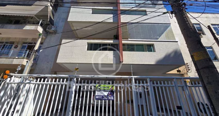 Apartamento semi novo 1 ano de uso com elevador e varanda em Jardim Carioca