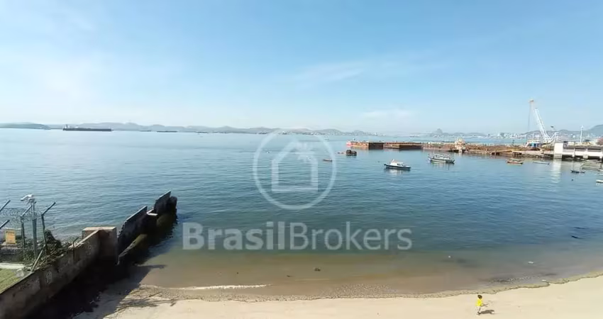 O apartamento dos seus sonhos na ribeira espera por você!