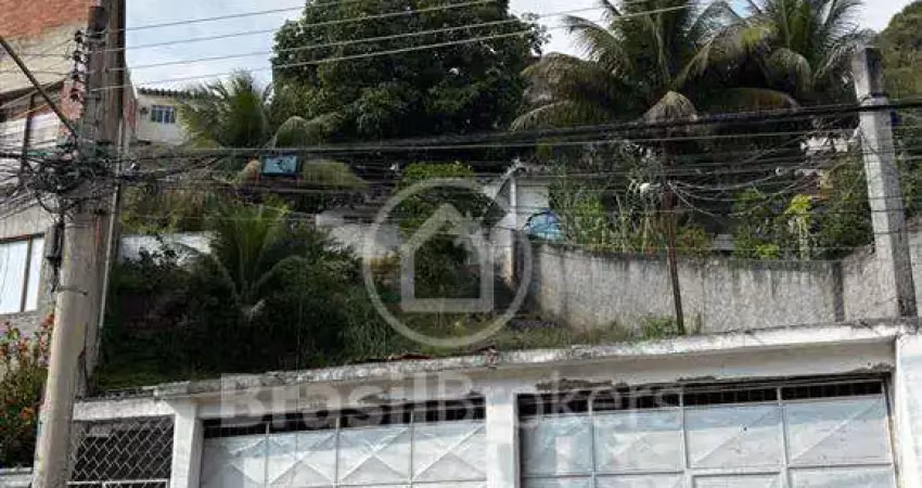 Casa com 2 quartos à venda na Rua Etna, Jardim Carioca, Rio de Janeiro
