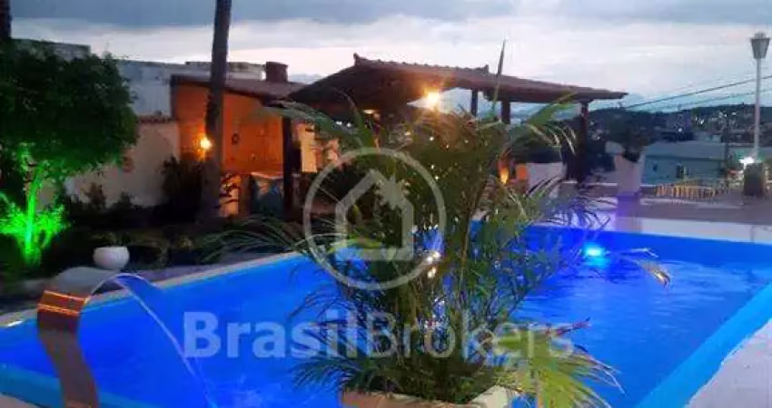 Ótima casa a venda ! hoje sendo usada como casa de festas