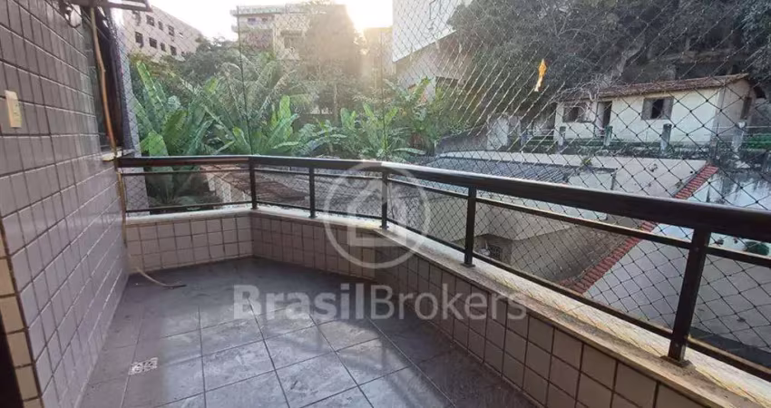 Excelente apartamento de 2 quartos, varanda  e dependência completa no jardim carioca próximo à estrada do galeão!