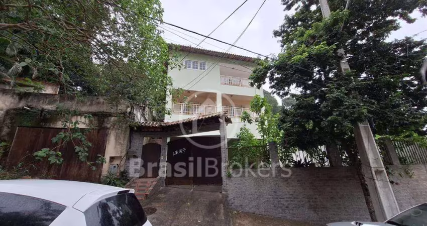 Casa à venda com 477,20m² e 6 quartos em maria paula, são gonçalo - rj