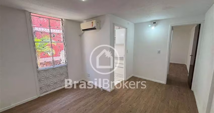 Apartamento com 1 quarto à venda na Rua Frei Inocêncio, Praia da Bandeira, Rio de Janeiro