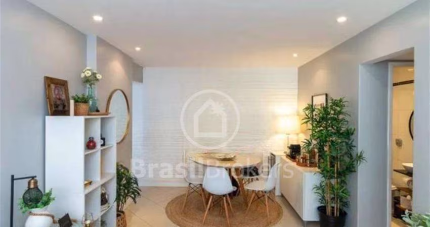 Apartamento de 3 quartos reformado na Rua Fadel Fadel - Leblon