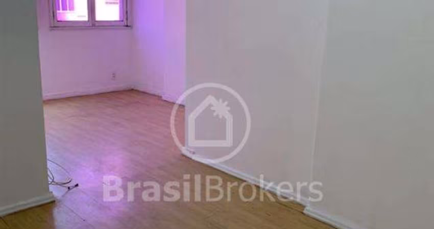 Apartamento à venda com 79,00m² e 3 quartos em Copacabana, Rio de Janeiro - rj