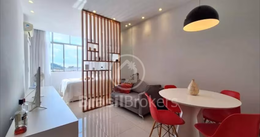 Apartamento Studio com 26 m² todo reformado e com vista para o Pão de Açúcar.