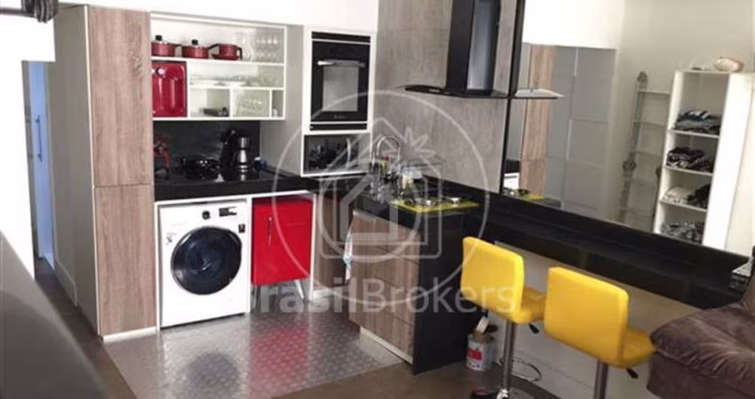 Kitnet à venda com 27,00m² e 1 quarto em Copacabana, Rio de Janeiro - rj