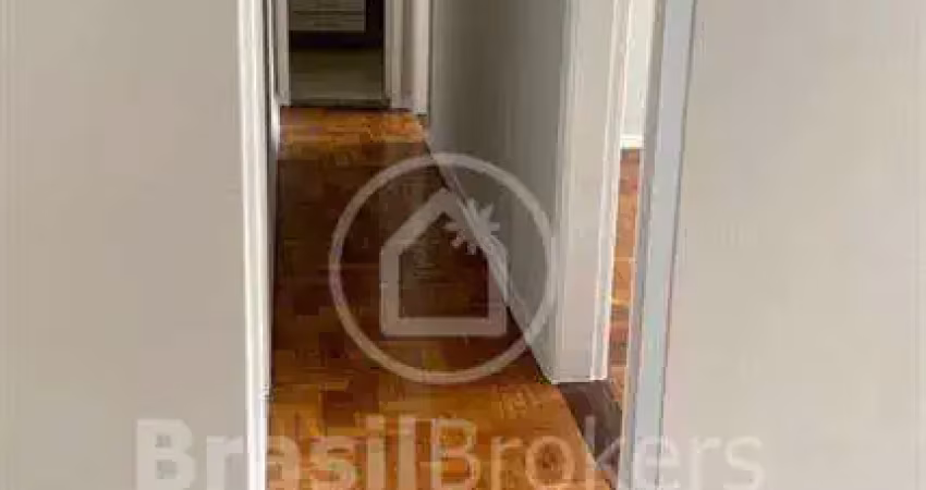 Apartamento  2 Quartos à Venda na Rua Condé de Avelar - Laranjeiras