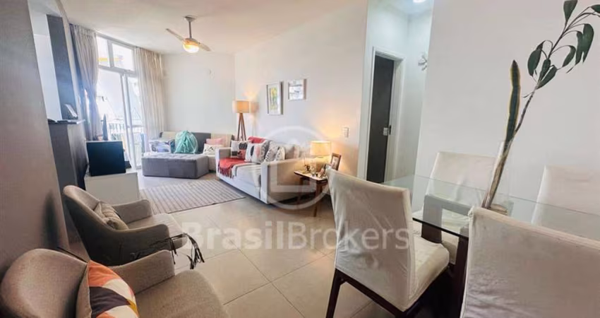 Apartamento de sala e quarto com vaga de garagem em Botafogo