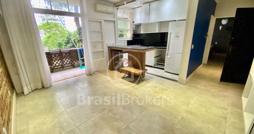 Apartamento 60m², 1 quarto com suíte e vaga em Copacabana!!