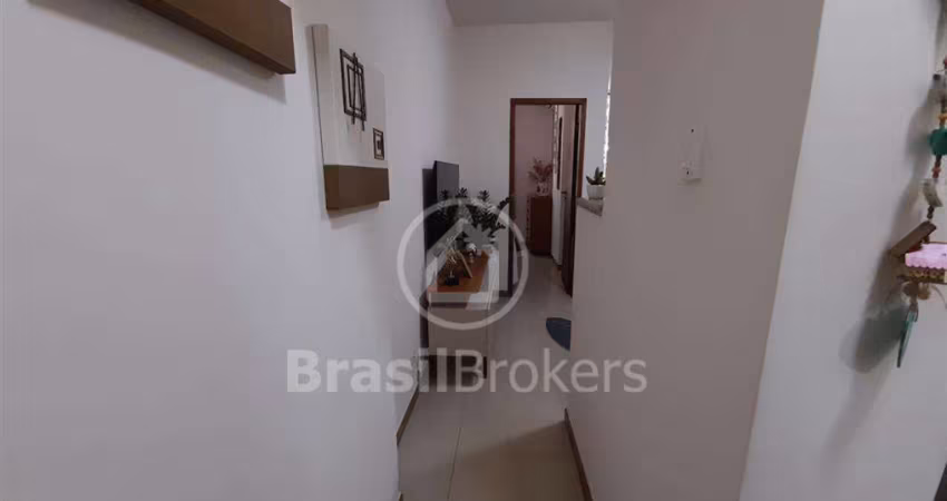 À Venda Quarto e Sala Todo Reformado Porteira Fechada no Flamengo 50m2
