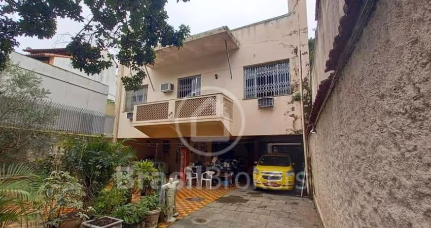Casa à venda com 404,00m² e 5 quartos em Santa Teresa, Rio de Janeiro - rj