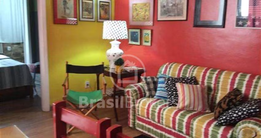 Apartamento à venda com 72,00m² e 2 quartos em Copacabana, Rio de Janeiro - rj