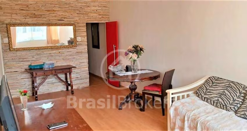 Apartamento à venda com 68,00m² e 2 quartos em Copacabana, Rio de Janeiro - rj