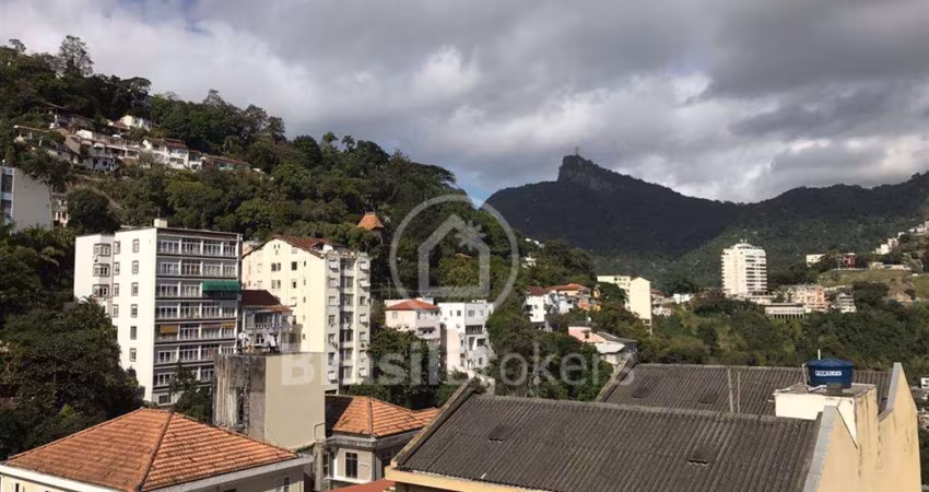 Casa à venda com 314,00m² e 7 quartos em Santa Teresa, Rio de Janeiro - RJ