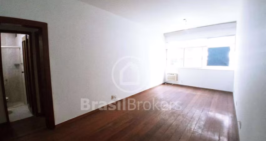 Apartamento à venda com 100,00m² e 3 quartos e vaga de garagem, em Copacabana, Rio de Janeiro - rj