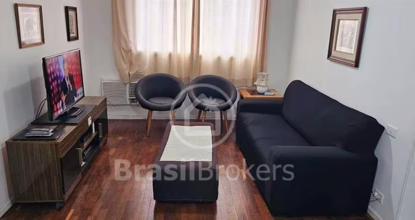 Apartamento Copa 2 qtos, 1 suite, 2 wcs, gar, +1 minisuite e dependências