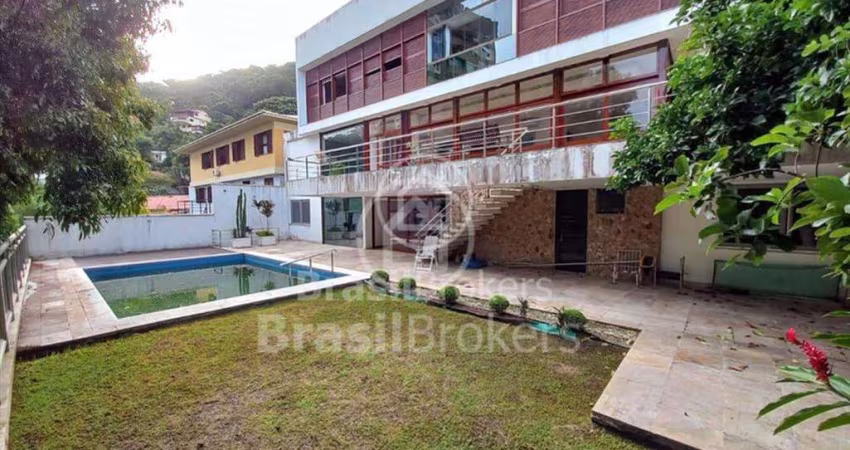 Casa à venda com 717,00m² e 8 quartos em Laranjeiras, Rio de Janeiro - rj