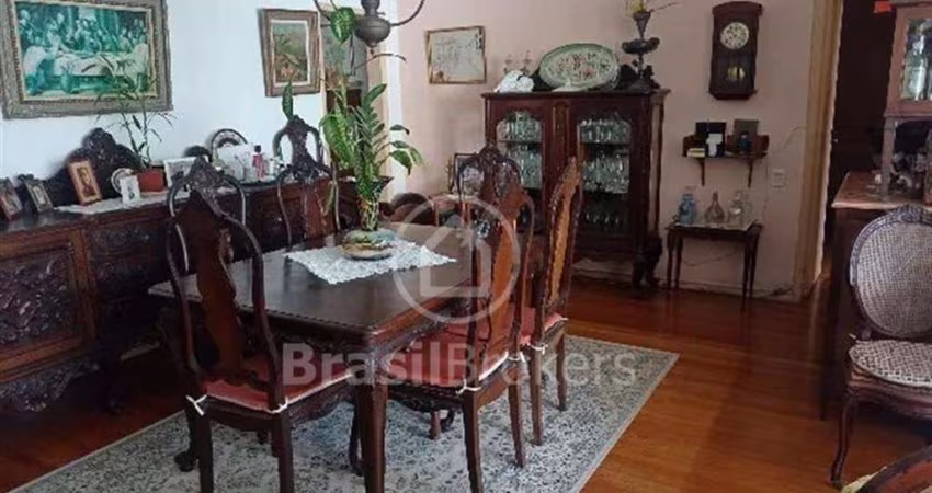 Apartamento, 3 quartos e garagem em Botafogo Rio de Janeiro