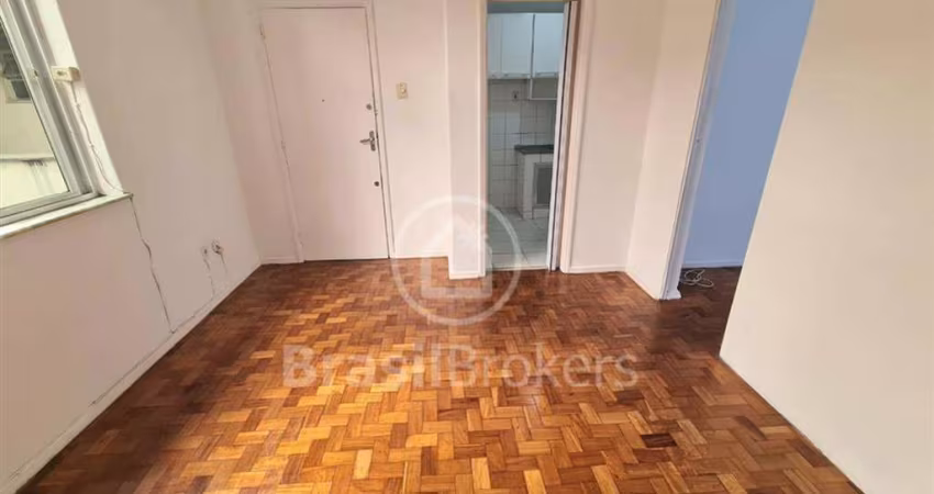 QUARTA E SALA EM BOTAFOGO