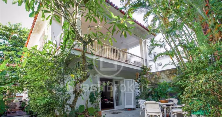 Casa à venda com 320,00m² e 3 quartos em Jardim Botânico, Rio de Janeiro - rj