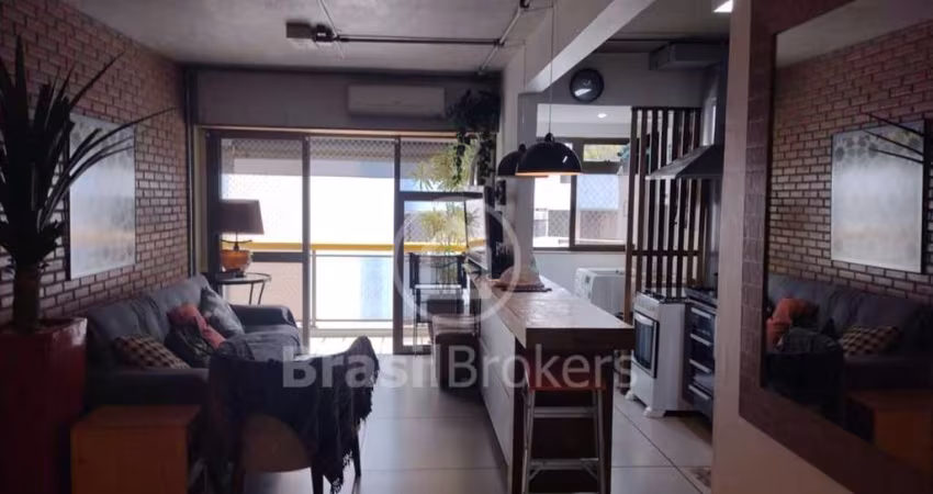 Apartamento no Leblon 2 quartos total infra, vaga