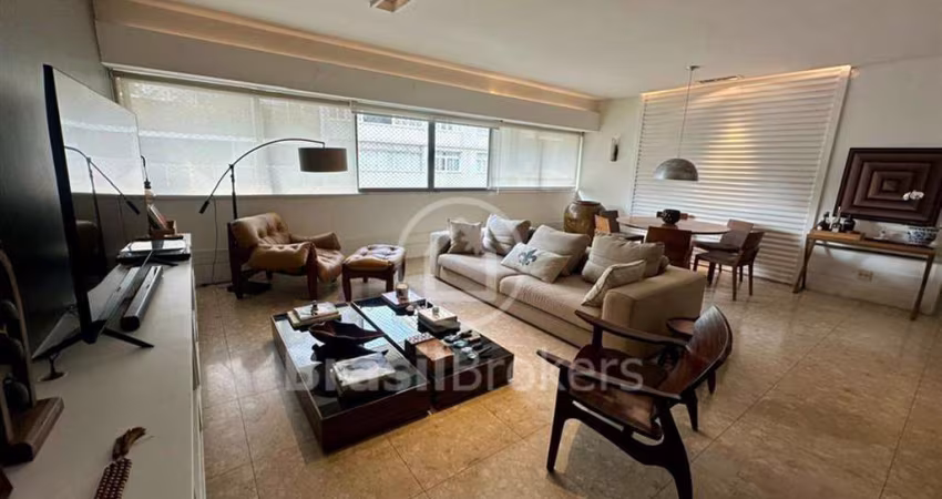 Apartamento lindíssimo na Rua Rainha Elizabeth